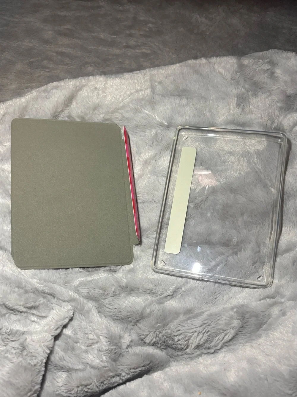 EREADER-KINDLE Case - Pink & Red Check Pattern
